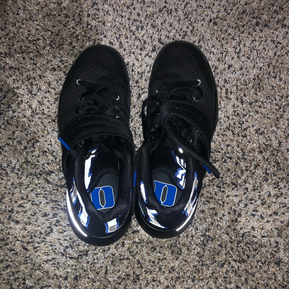 Kryie 2- Duke Edition